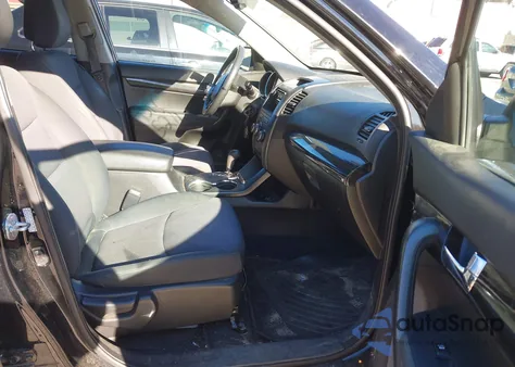 2011 Kia Sorento Lx from USA, damaged, VIN 5XYKTDA18BG030004